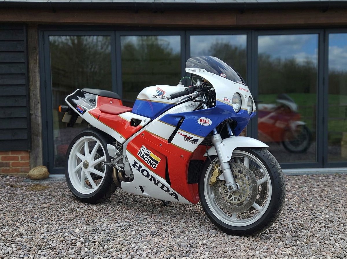 1989 Honda VFR750R RC30